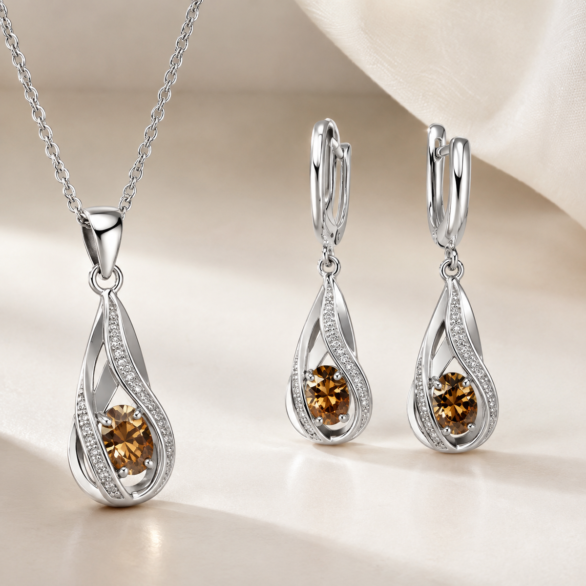 Ensemble parure Tourbillon Zircon Plaqué – Collier & Boucles d’Oreilles Argent 925